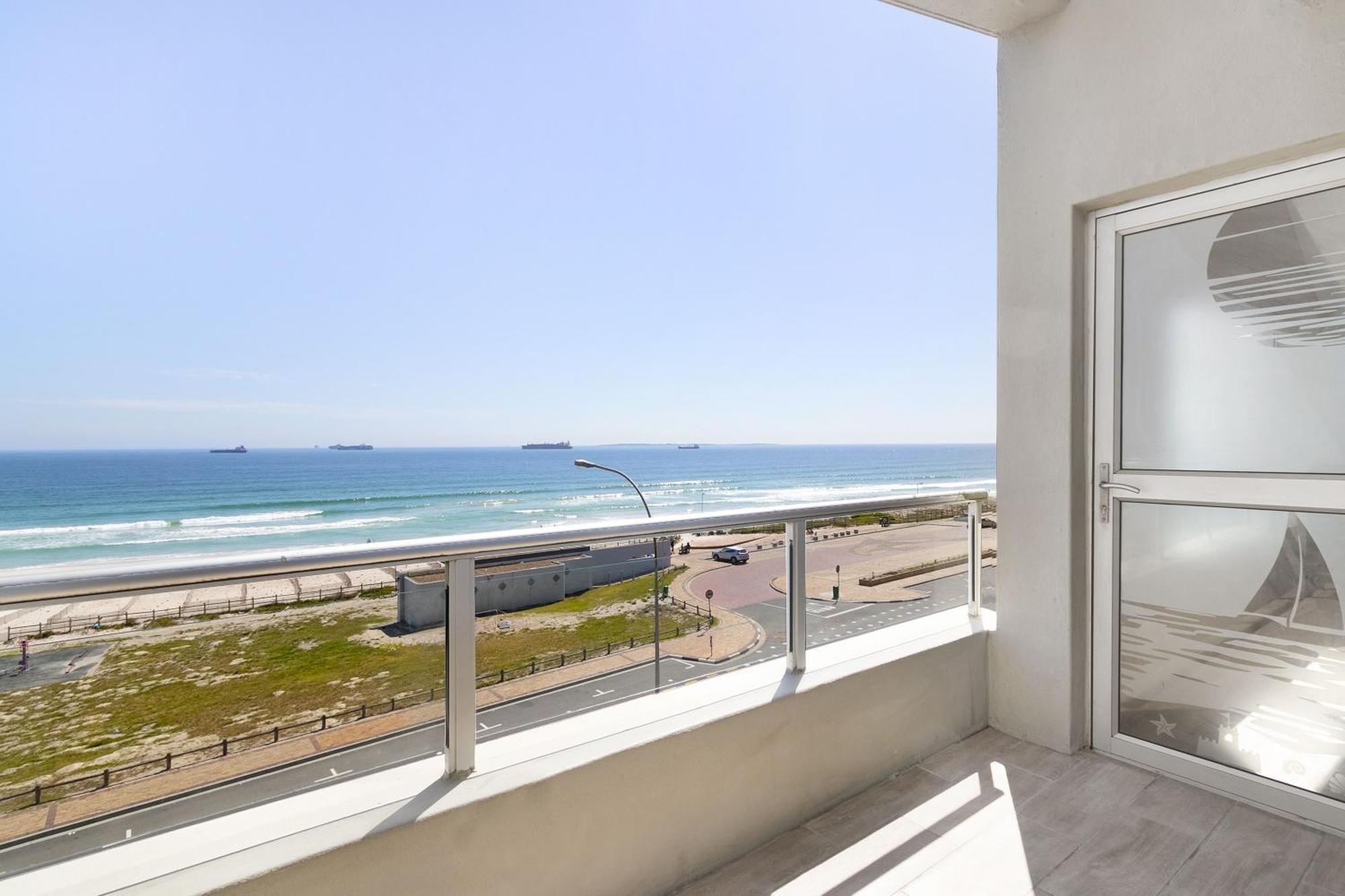 Sea Spray B404 By Host Agents * Cape Town
